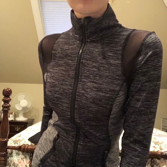 Cute Nicole Miller jacket - Picture 2 of 2